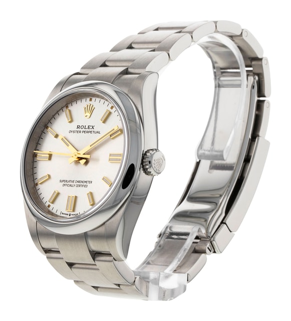 Rolex Oyster Perpetual 126000 Image 2